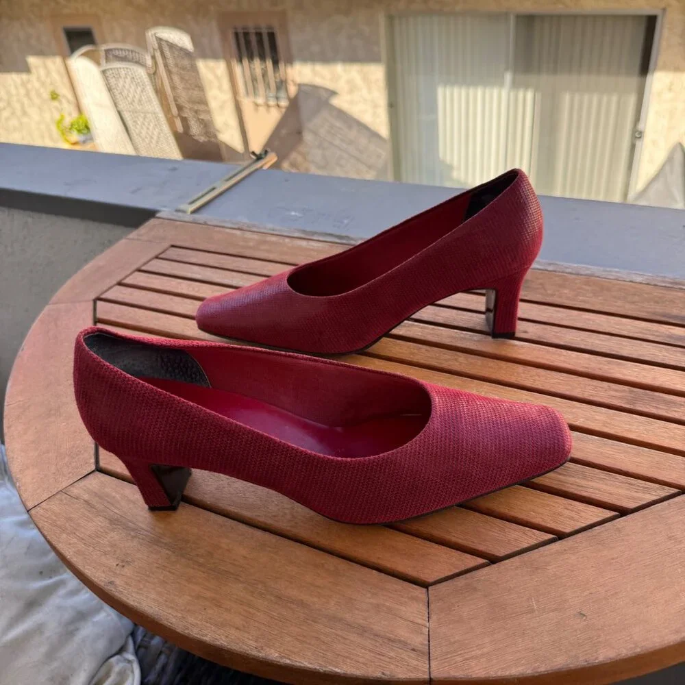 Nordstrom Red Textured Square Toe Heels NWOB Size 9W - Picture 5 of 7